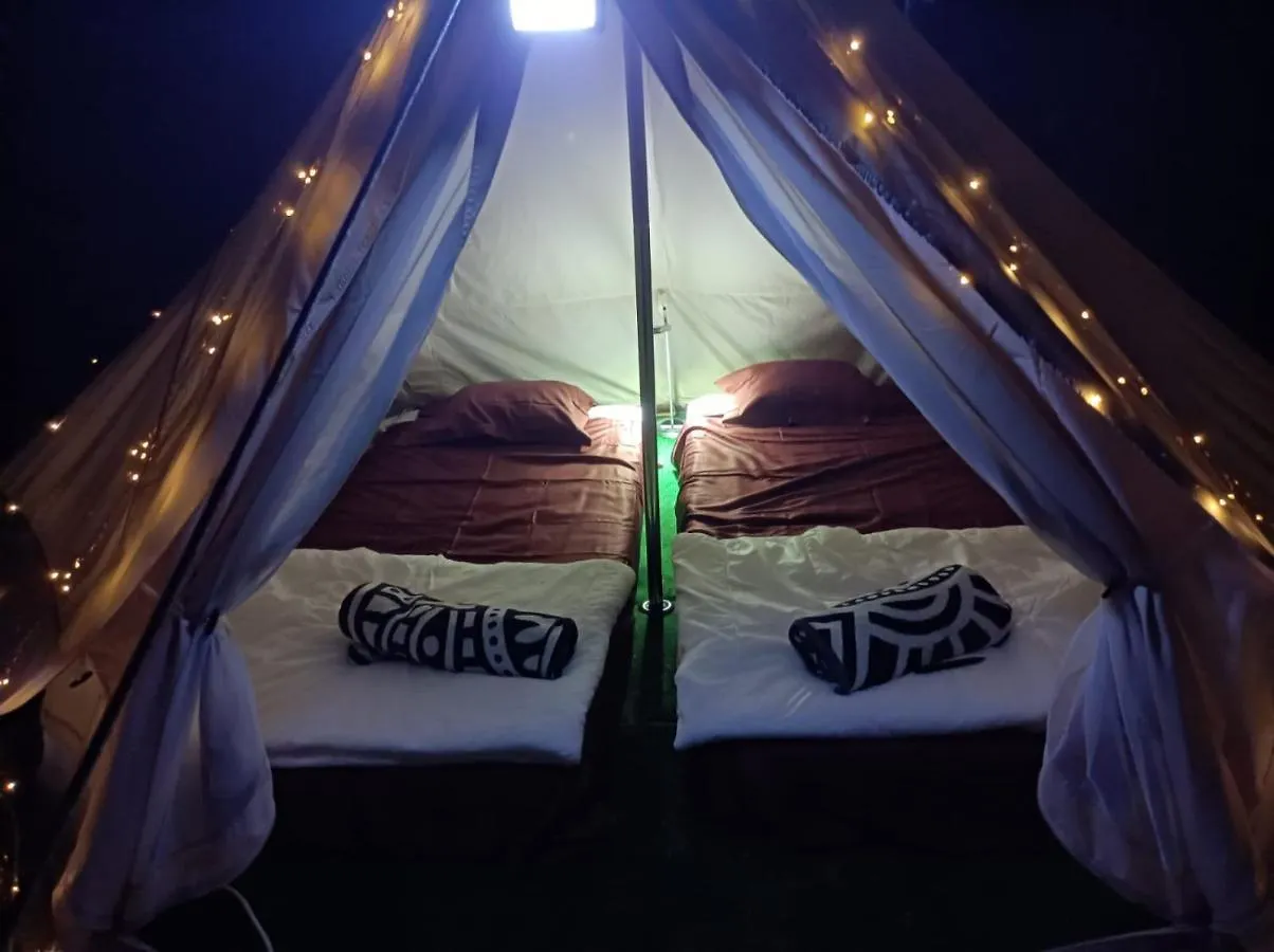 Jardin De Karlitos Hotel Coin Luxury tent
